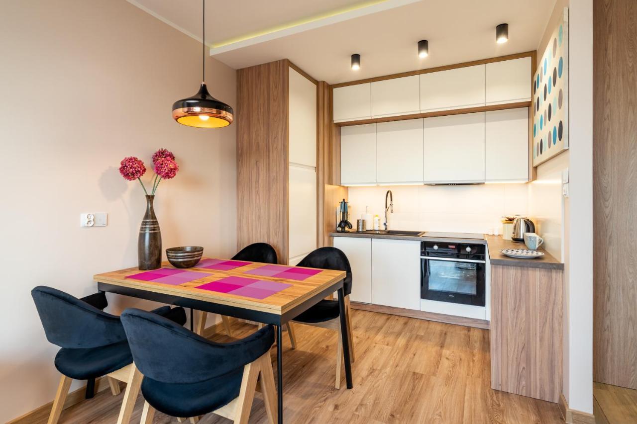 Apartamenty W Gdansku - Zajezdnia Wrzeszcz, Grudziadzka 4B Екстериор снимка