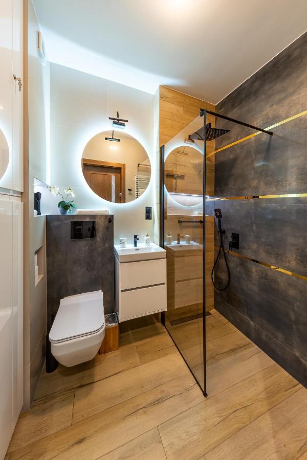 Apartamenty W Gdansku - Zajezdnia Wrzeszcz, Grudziadzka 4B Екстериор снимка